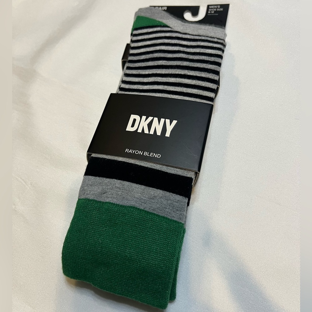 NEW DKNY 3 Pair Men's Crew Socks Rayon Blend Shoe Size 8-12